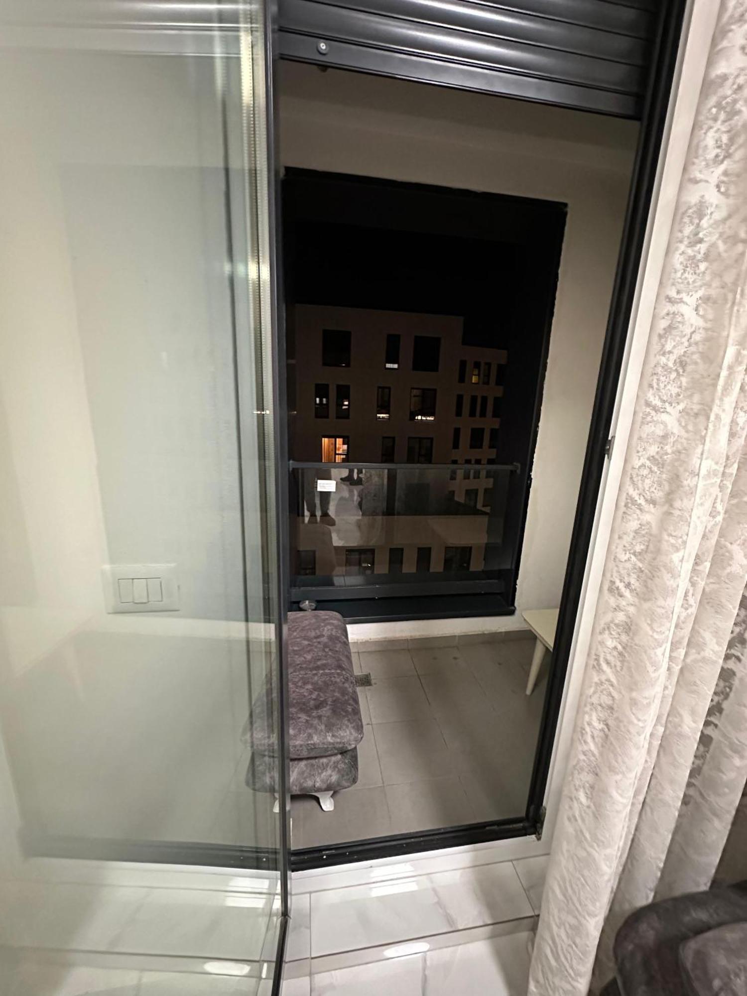 Second Home 1 Тирана Екстериор снимка